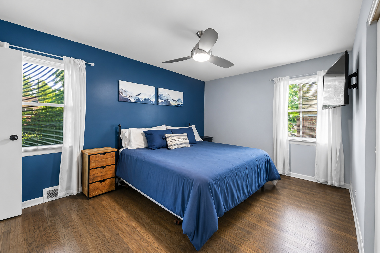 1441 E Joan Drive