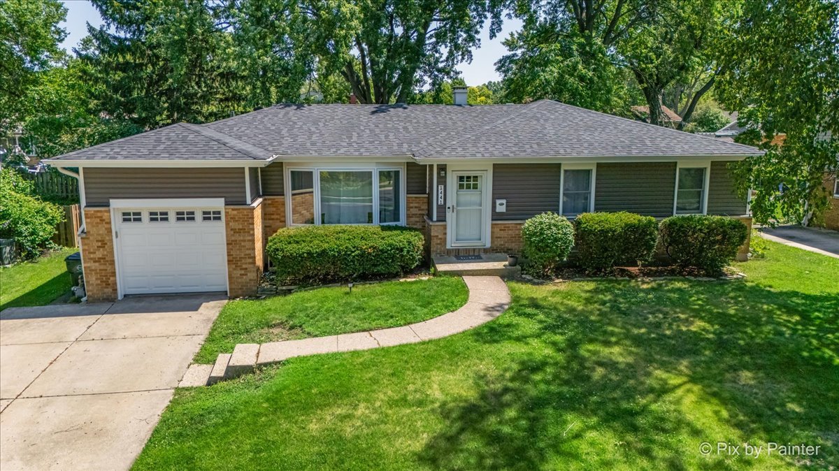 1441 E Joan Drive
