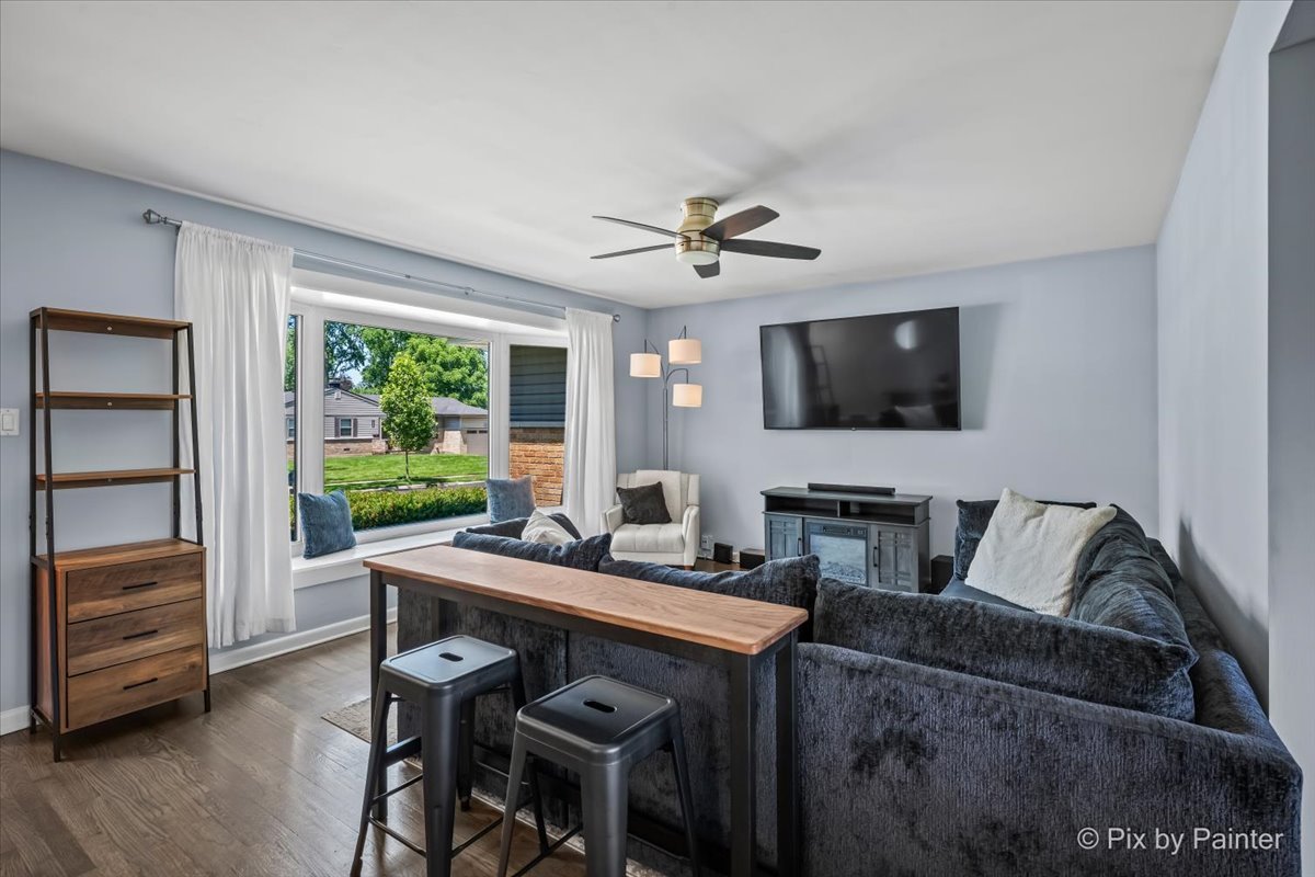 1441 E Joan Drive