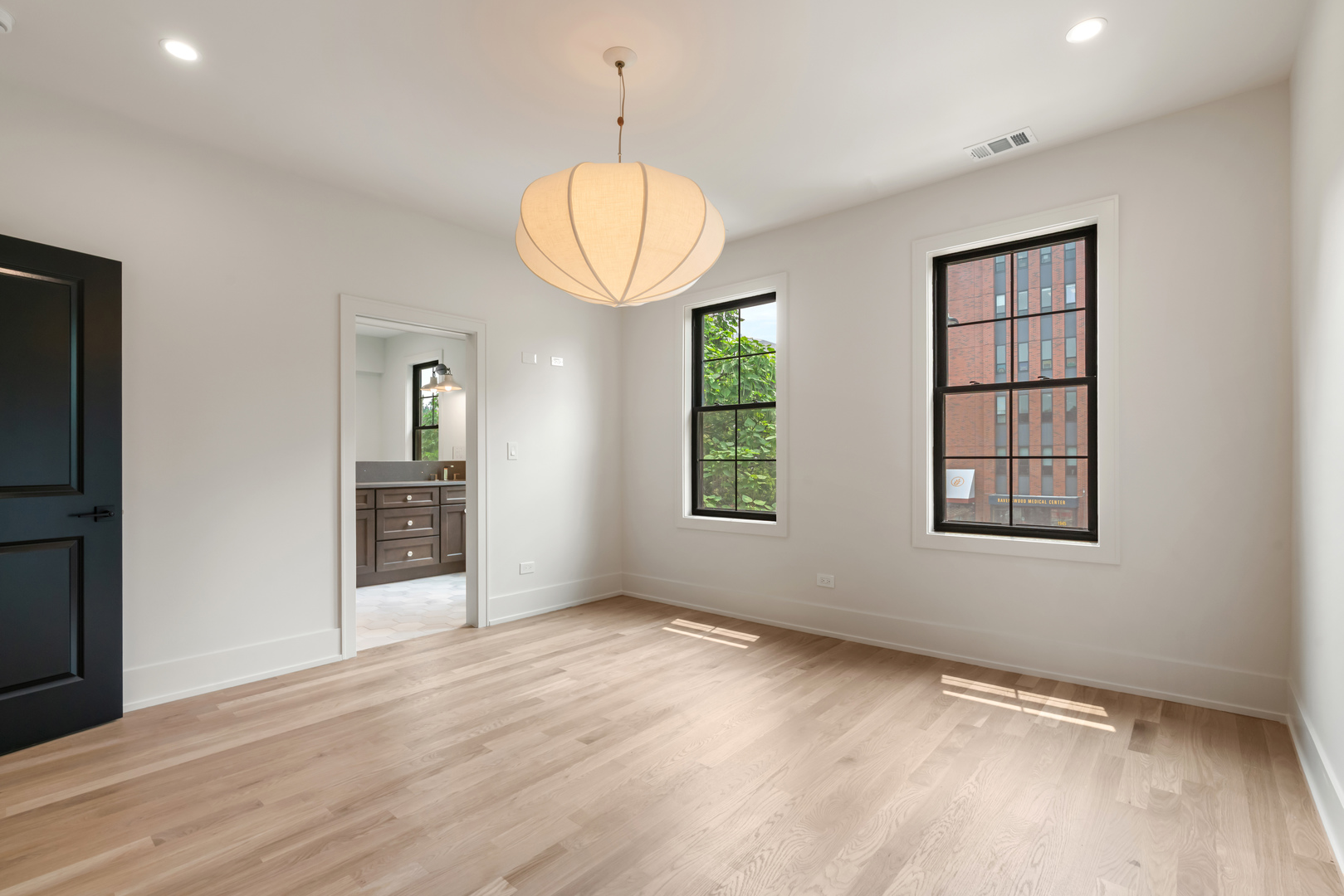 1962 W Wilson Avenue