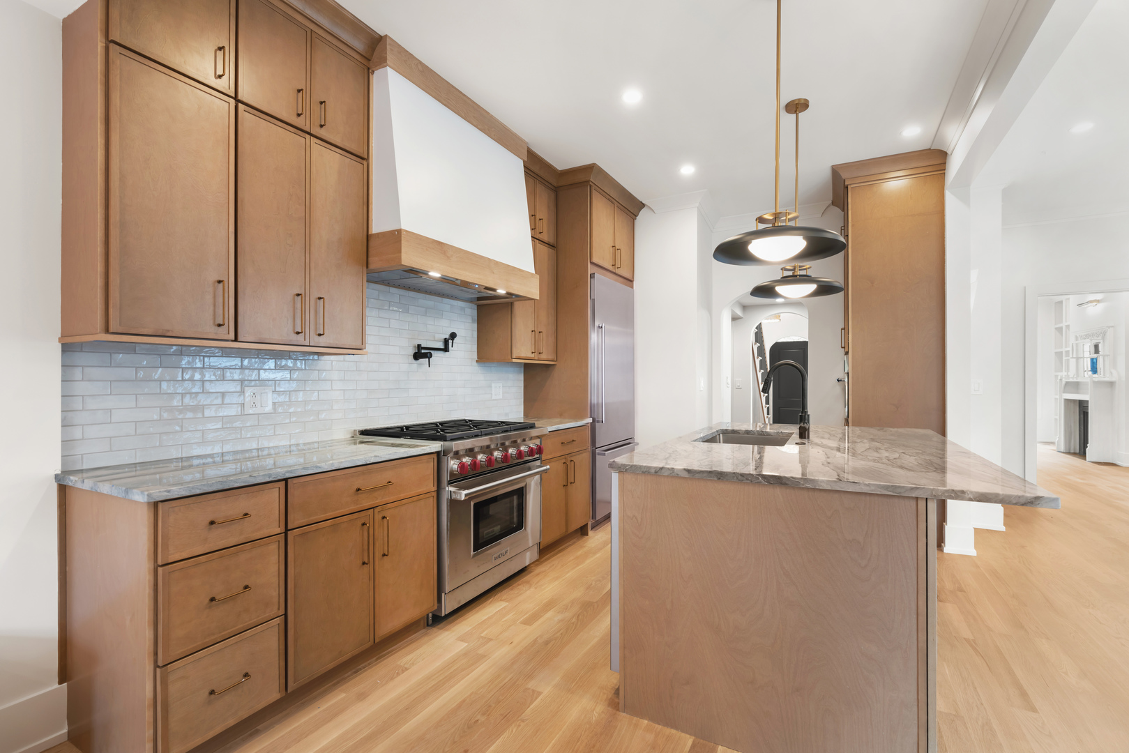 1962 W Wilson Avenue