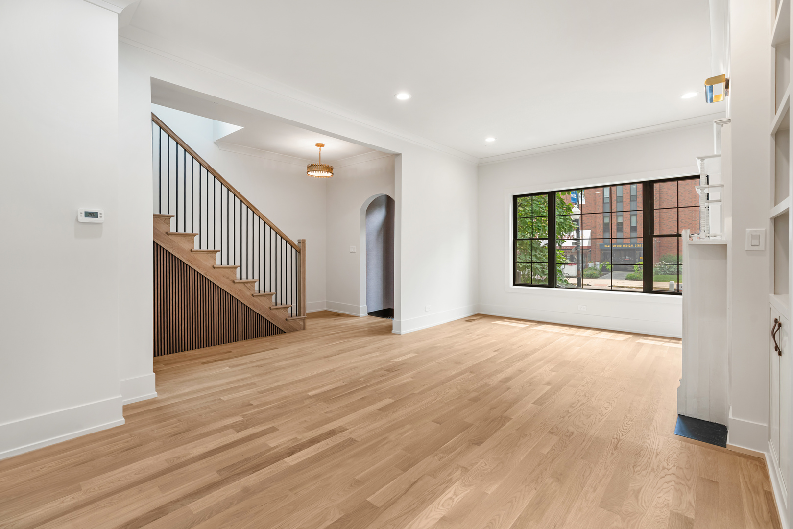 1962 W Wilson Avenue