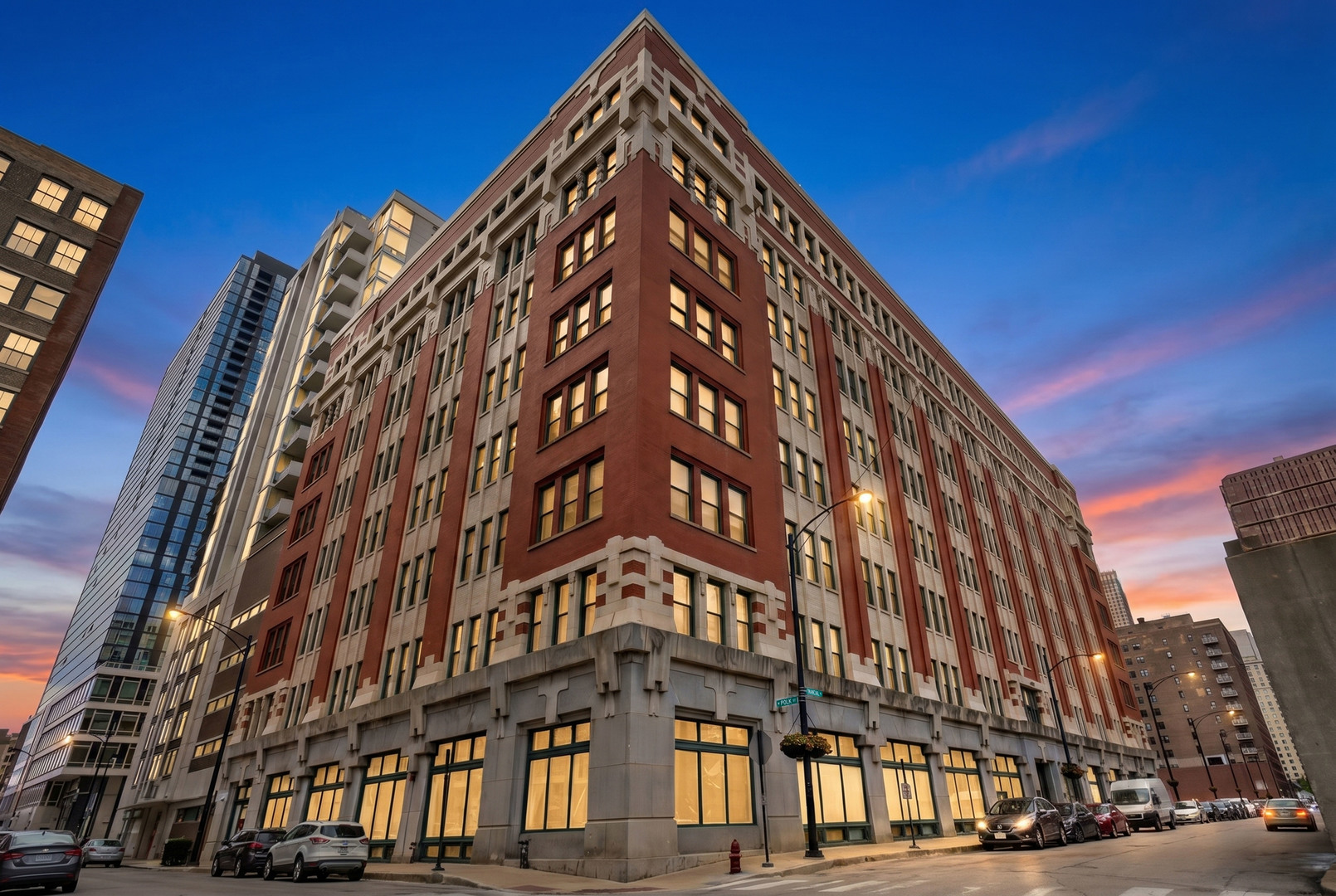 732 S Financial Place Unit: 810