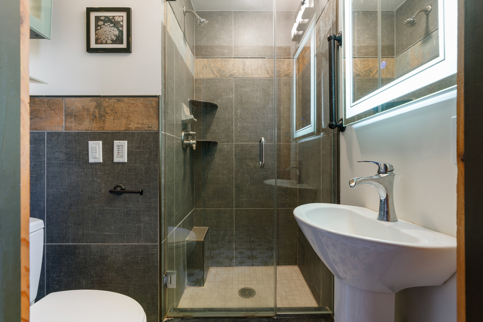 732 S Financial Place Unit: 810
