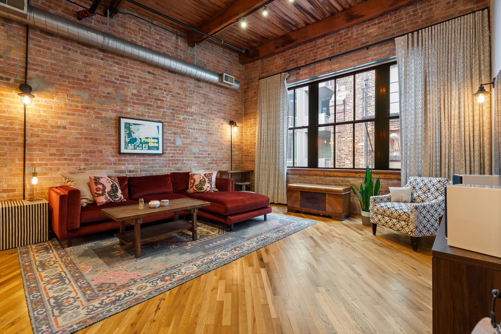 732 S Financial Place Unit: 810