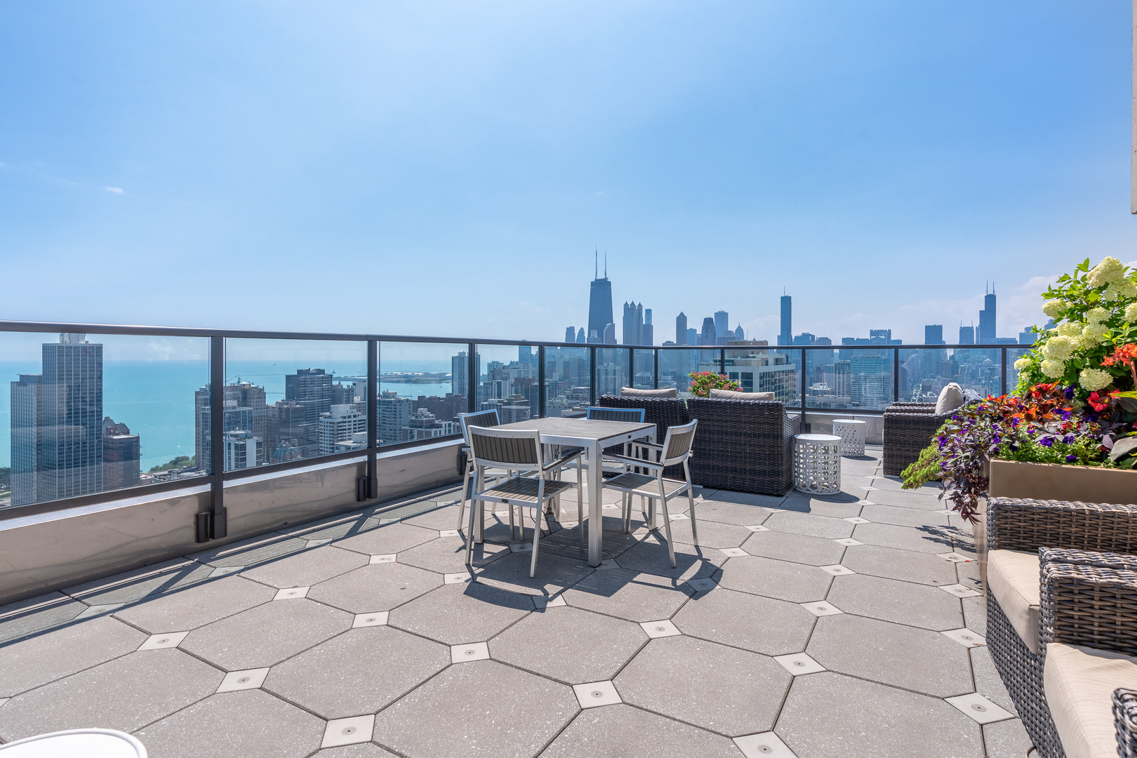 1660 N La Salle Drive Unit: 3503