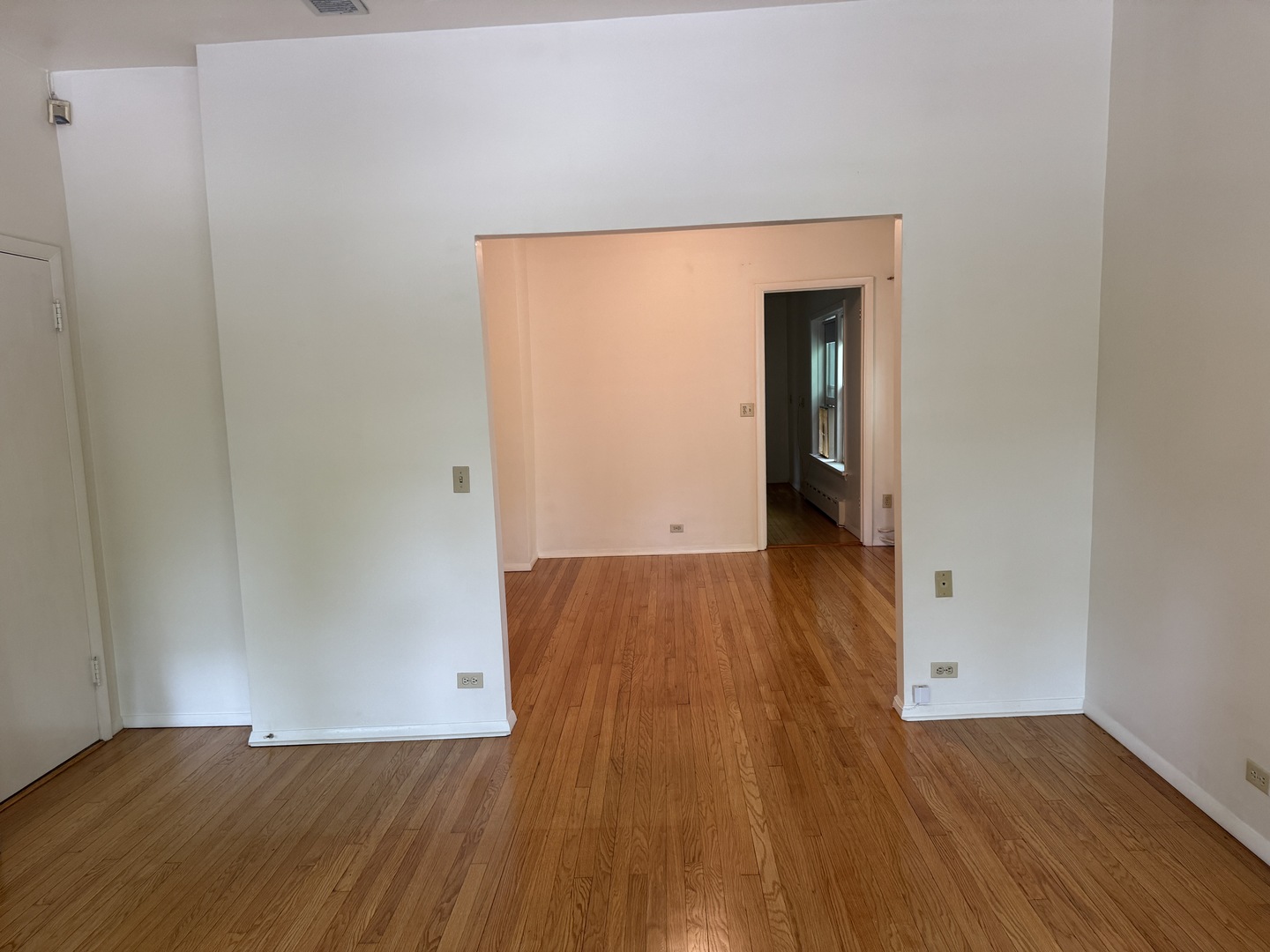1462 Wilmette Avenue Unit: 2