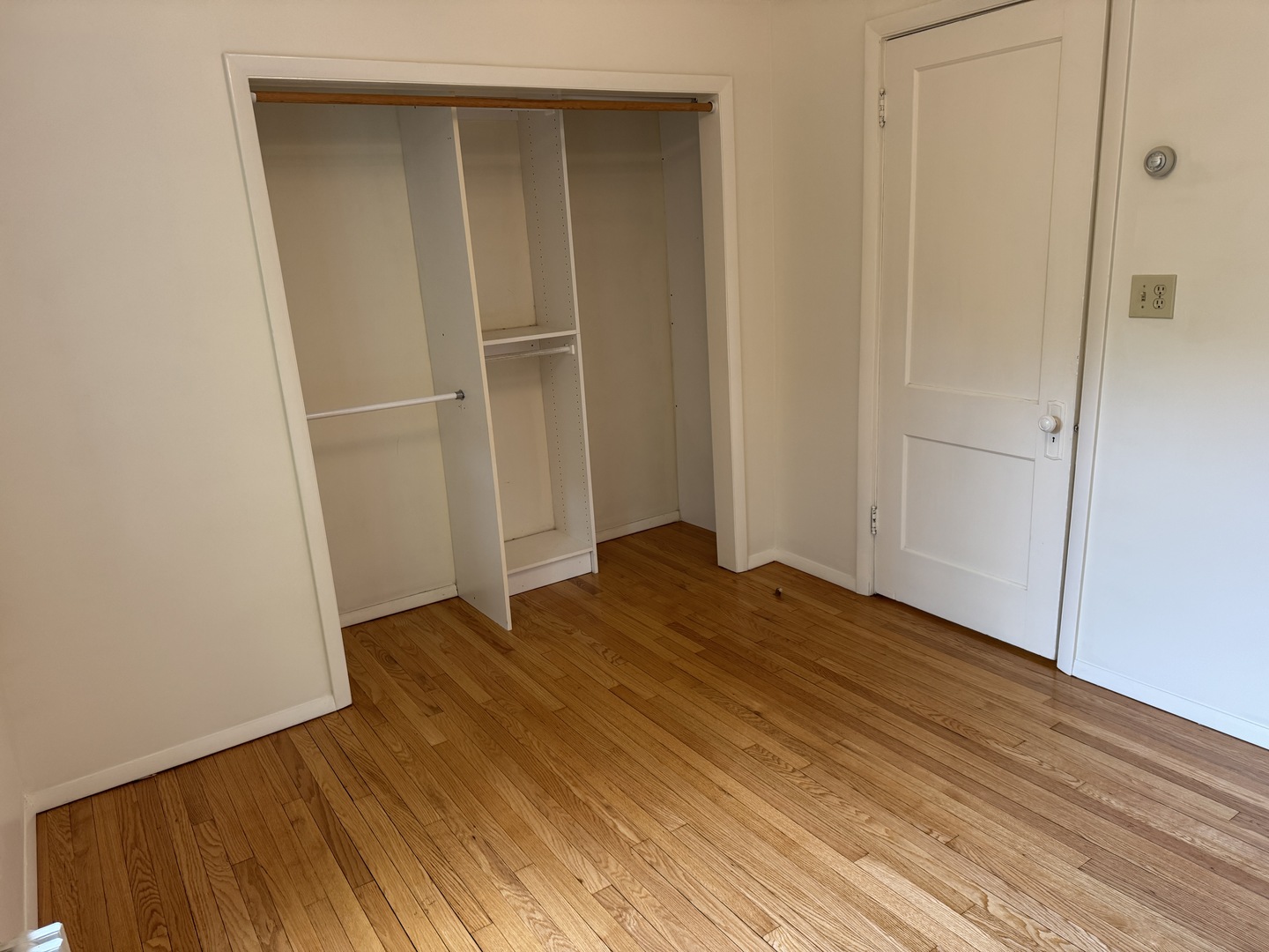 1462 Wilmette Avenue Unit: 2