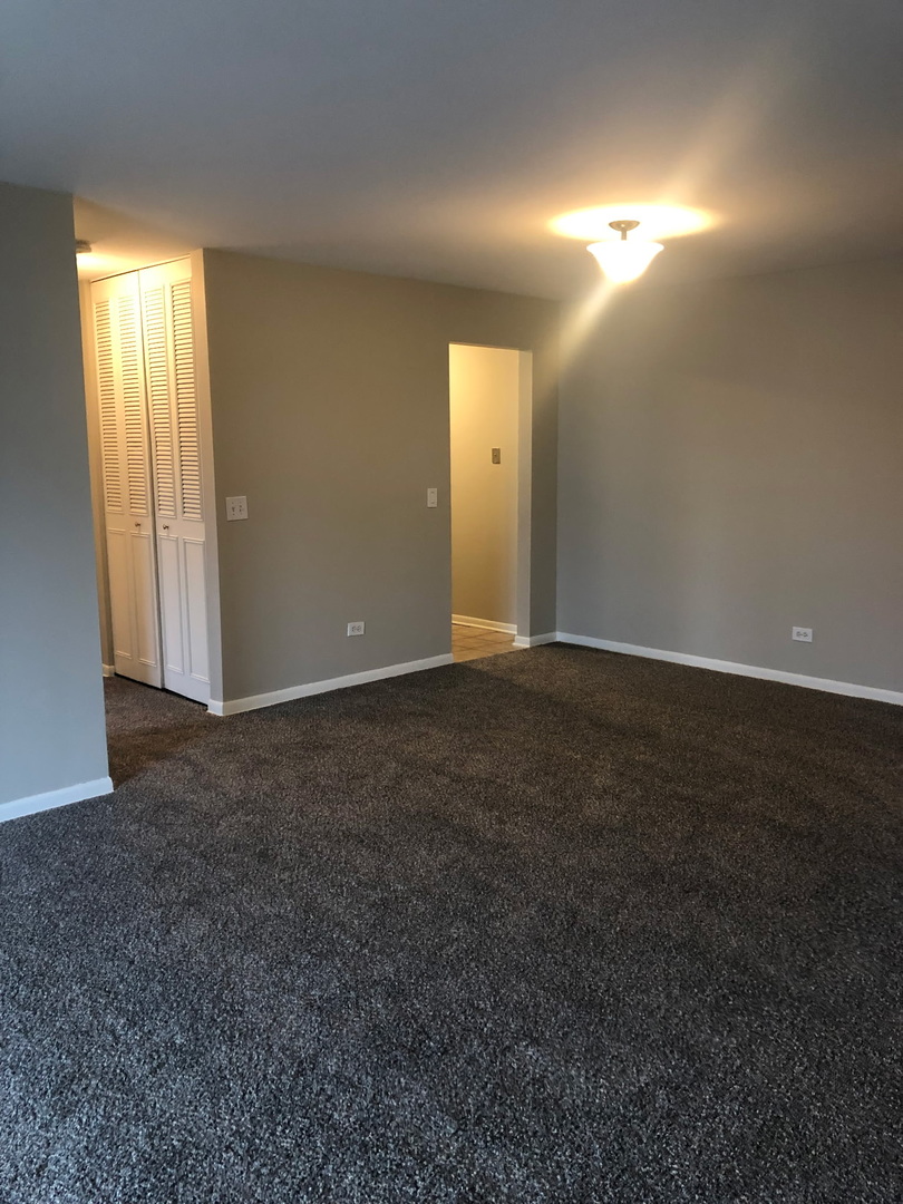 205 W Miner Street Unit: 106