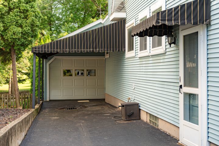 724 E Third Street