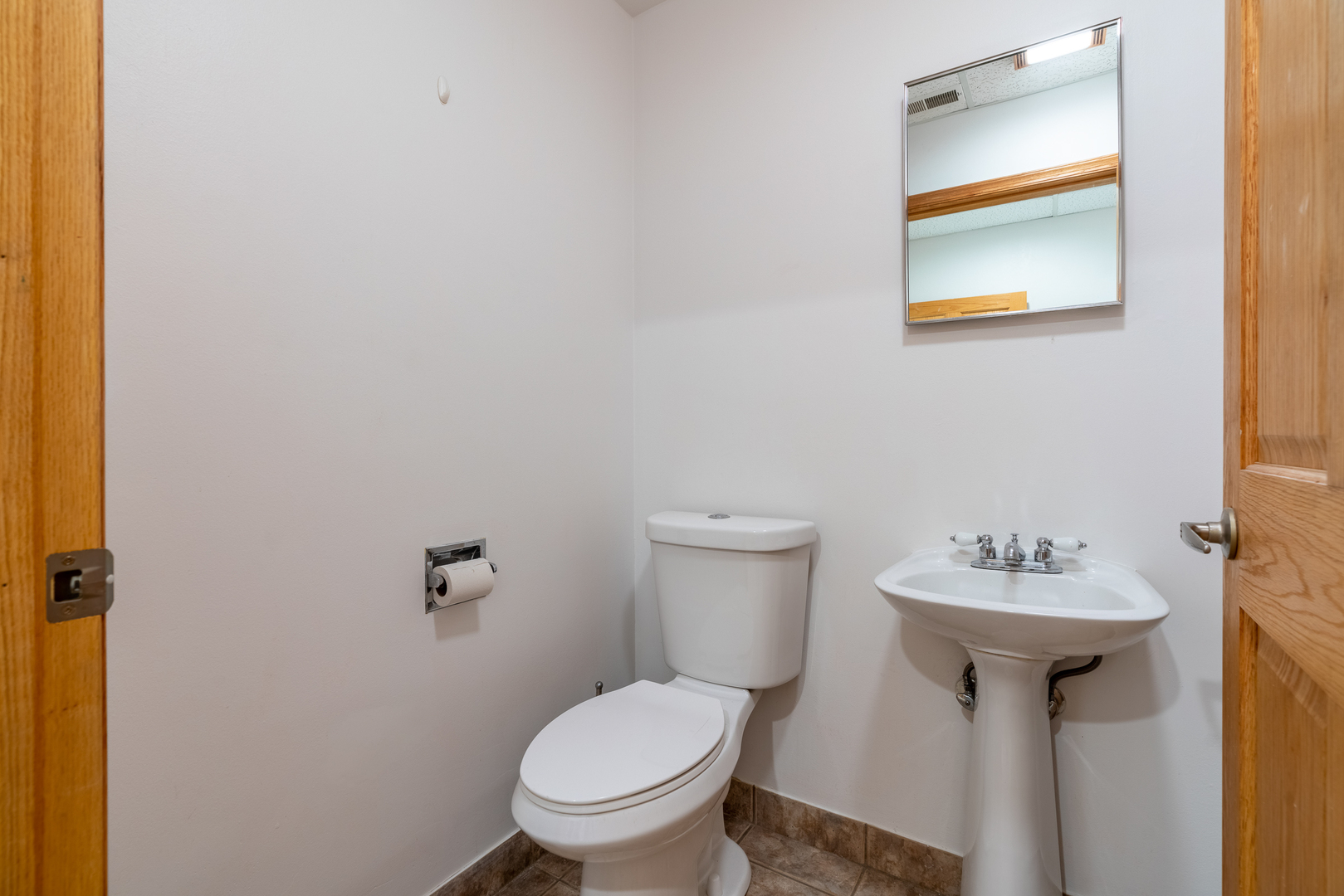 6135 N ELSTON Avenue