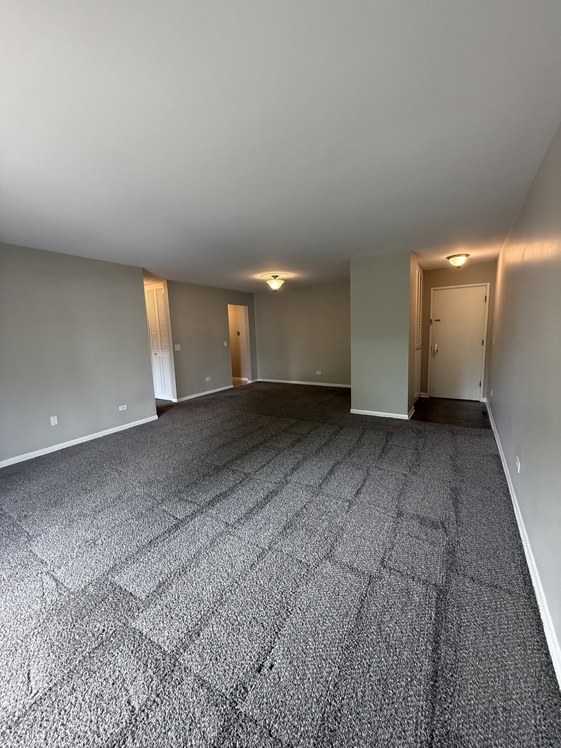205 W Miner Street Unit: 106