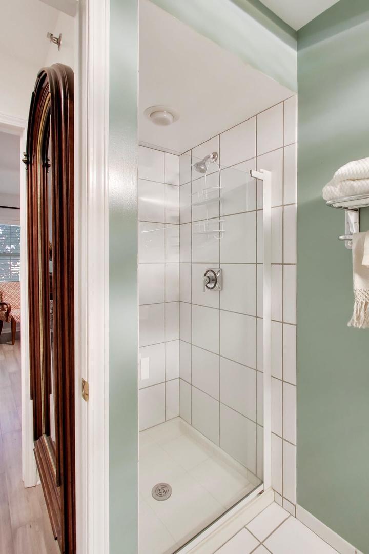 1234 Depot Street Unit: 208