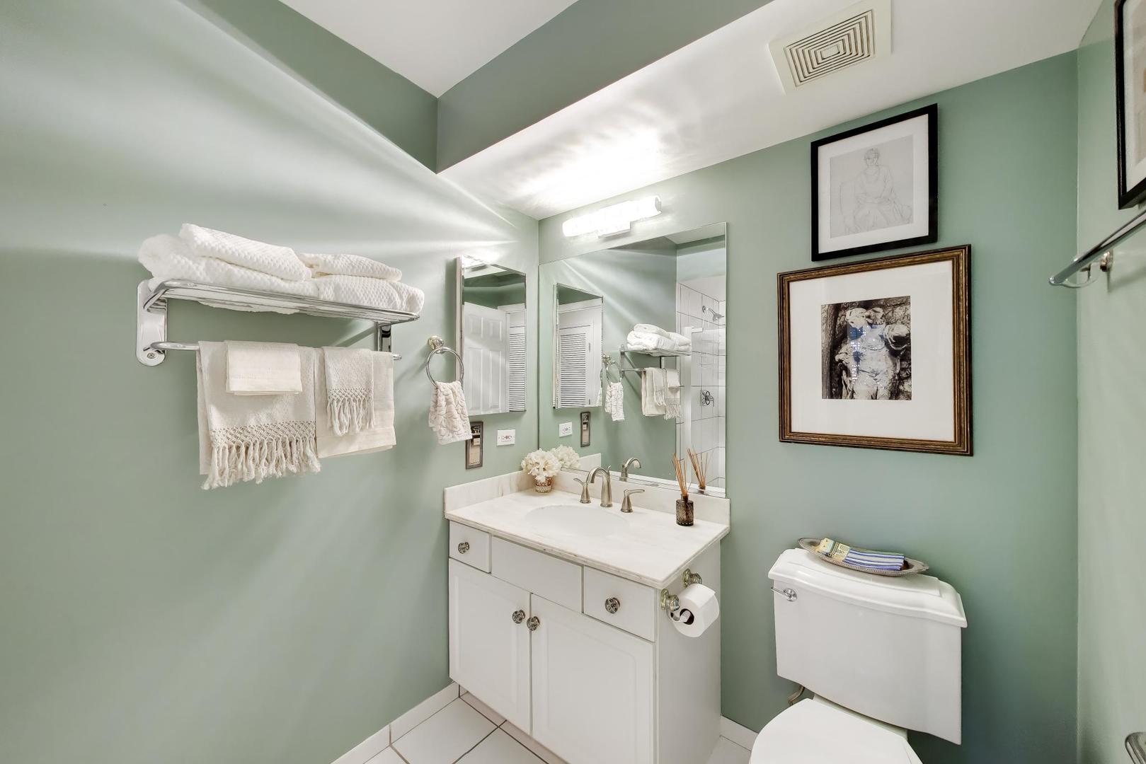1234 Depot Street Unit: 208