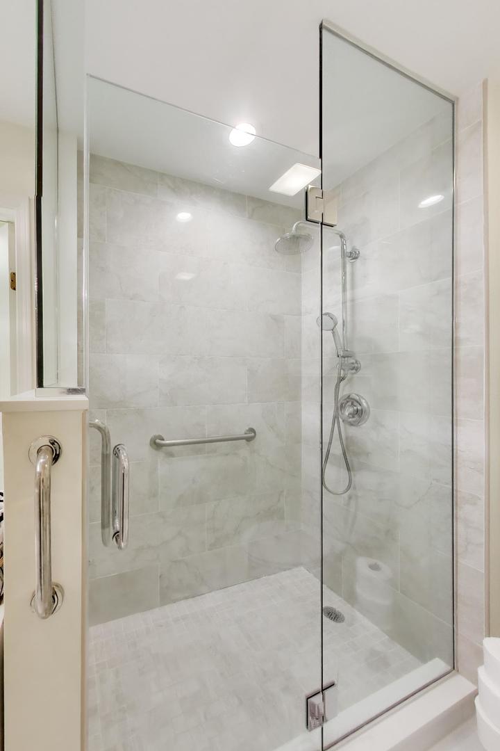 1234 Depot Street Unit: 208
