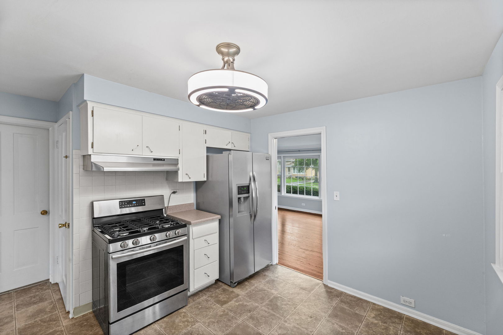 602 N Drury Lane