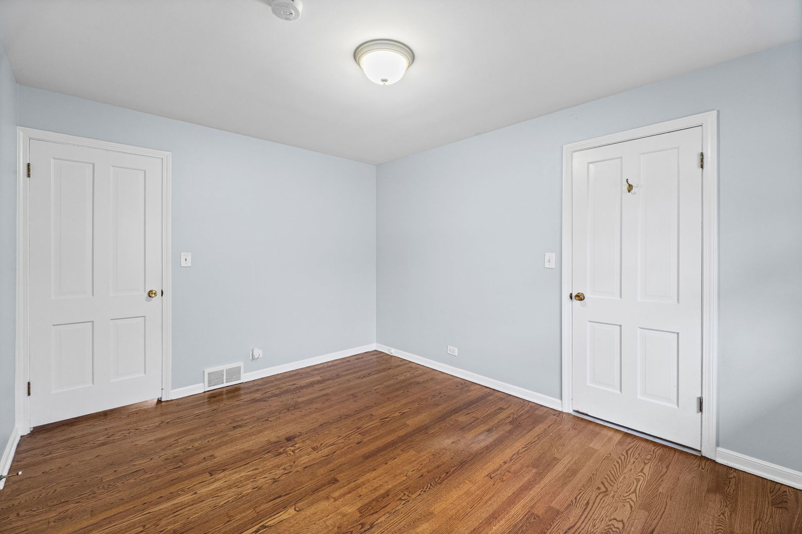 602 N Drury Lane