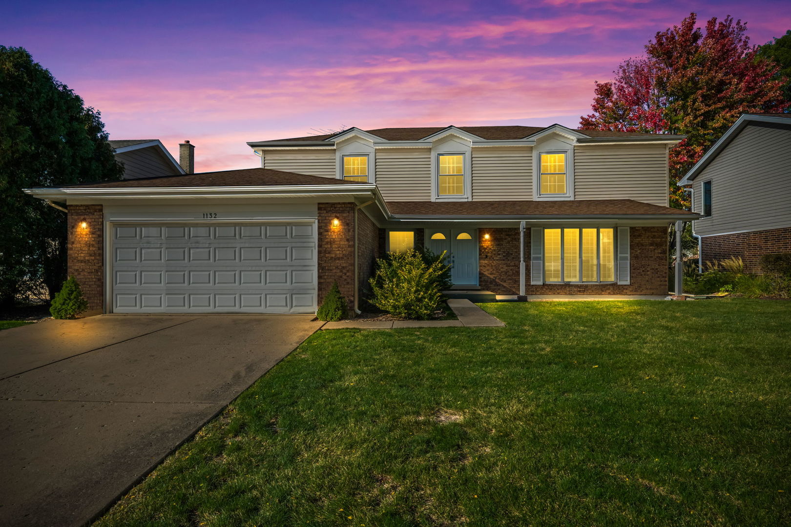 1132 E Valley Lane
