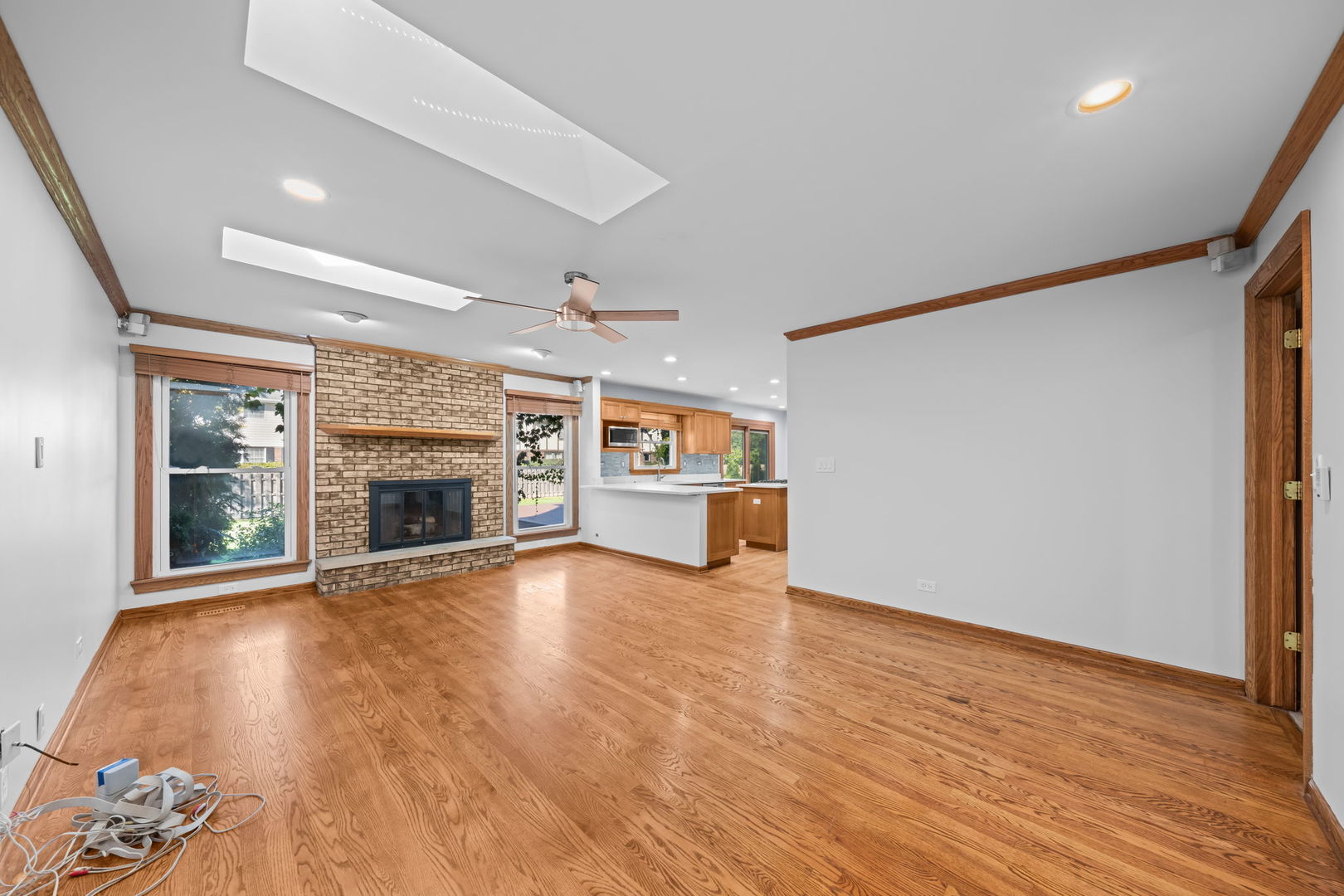 1132 E Valley Lane