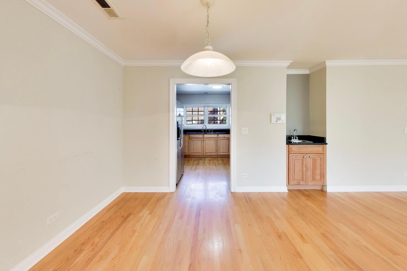 215 S EVERGREEN Avenue Unit: C