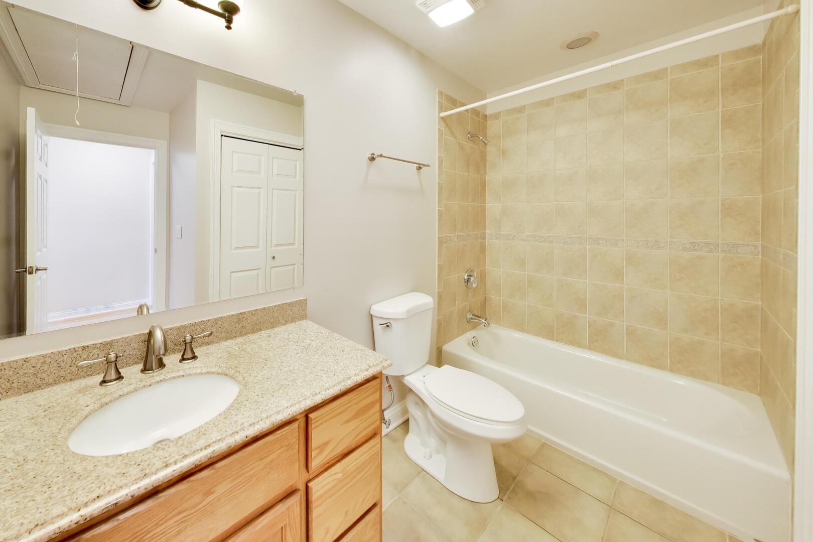 215 S EVERGREEN Avenue Unit: C