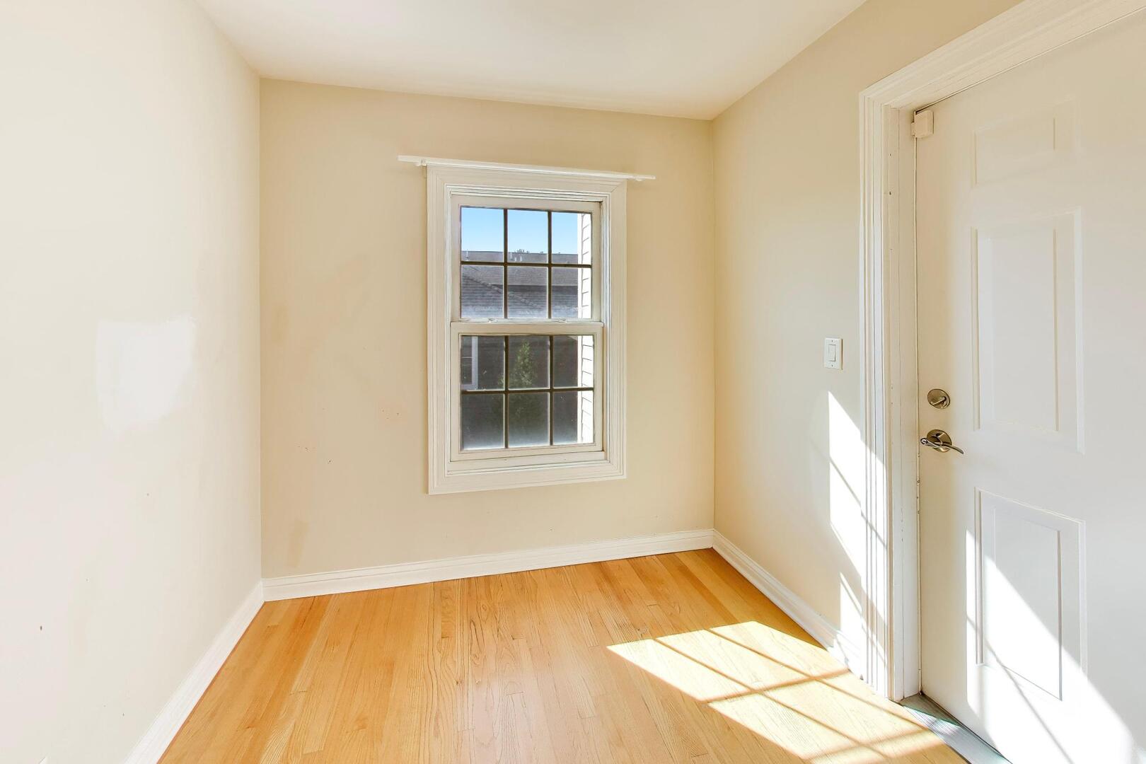 215 S EVERGREEN Avenue Unit: C