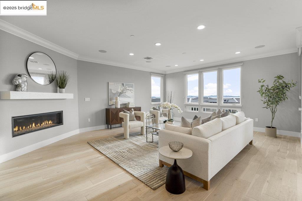 12 Sunset Lane