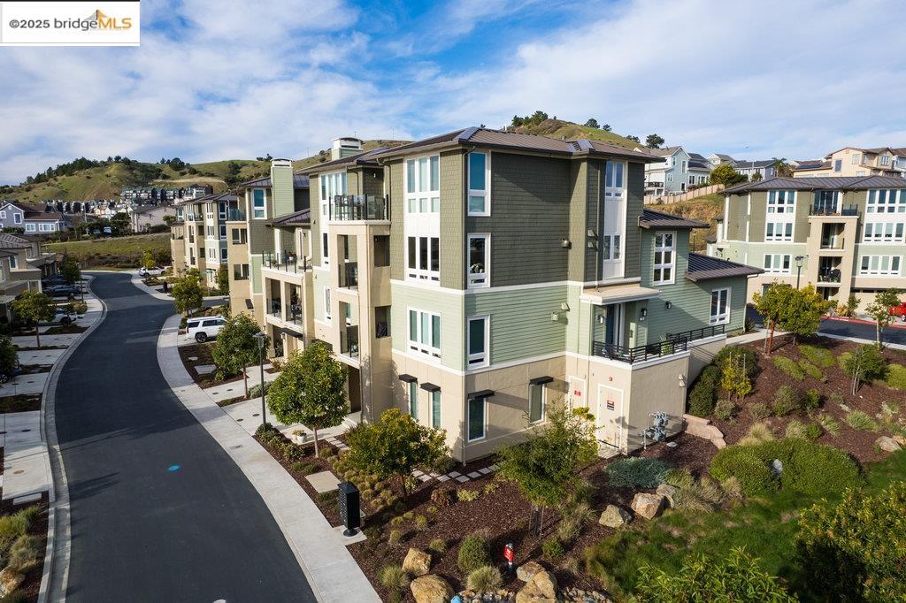 12 Sunset Lane