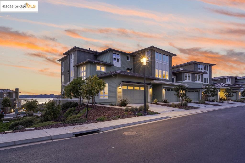 12 Sunset Lane