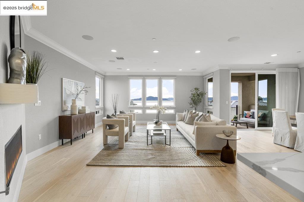 12 Sunset Lane