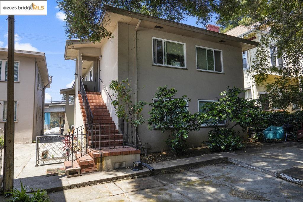 5438 Claremont Avenue