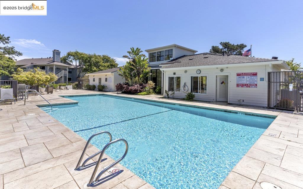 31 Lakeshore Court