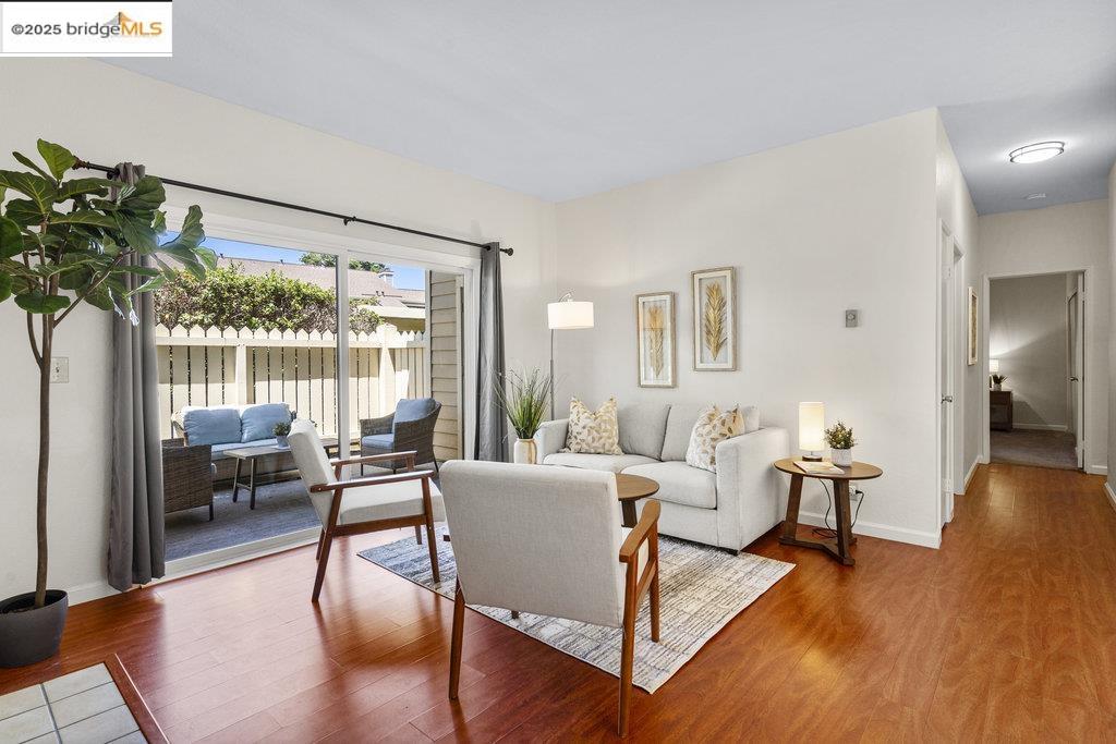 31 Lakeshore Court