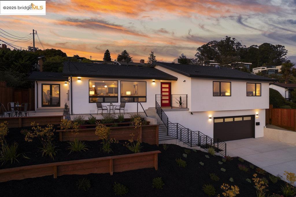 844 Gelston Place
