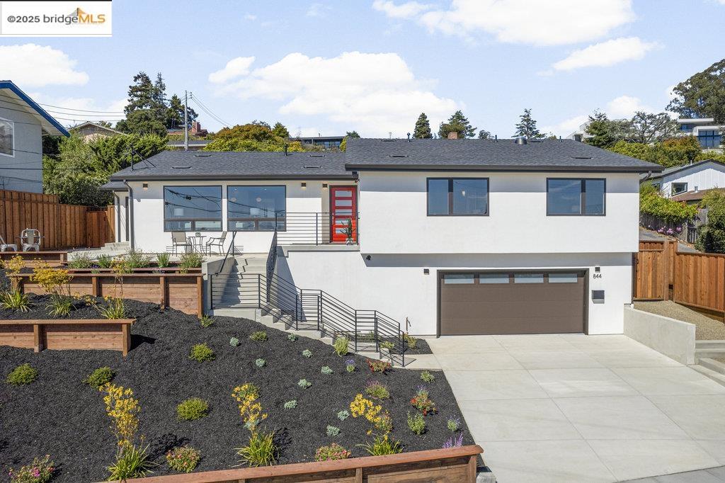 844 Gelston Place