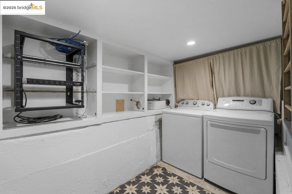 2400 Mira Vista Drive