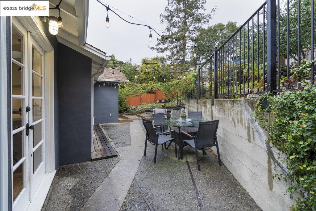 2400 Mira Vista Drive