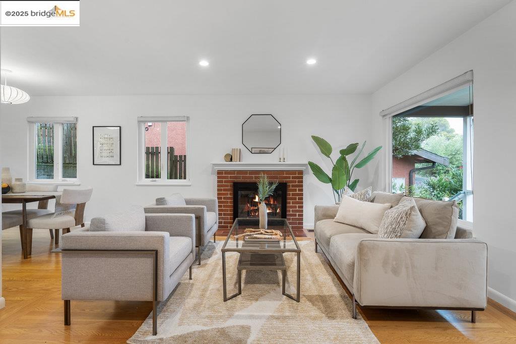 2400 Mira Vista Drive