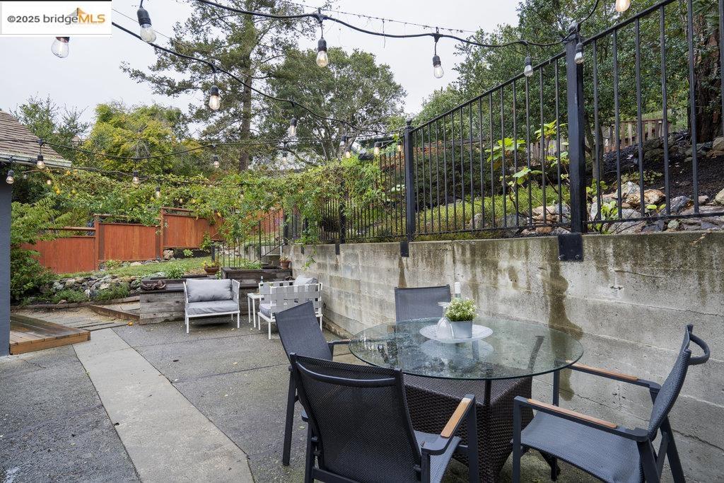 2400 Mira Vista Drive