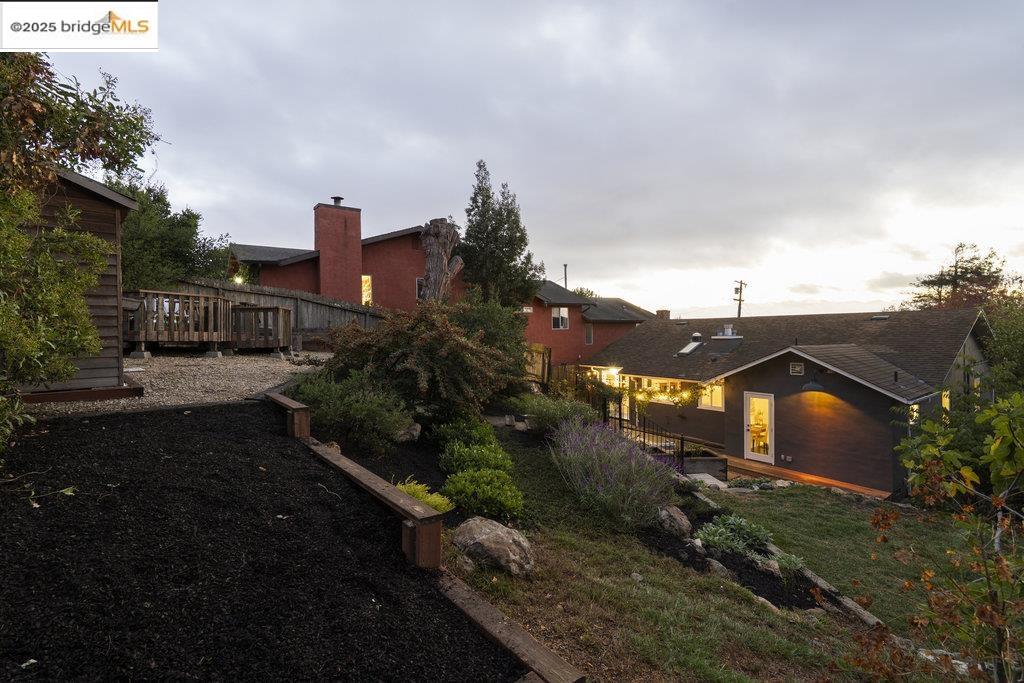 2400 Mira Vista Drive