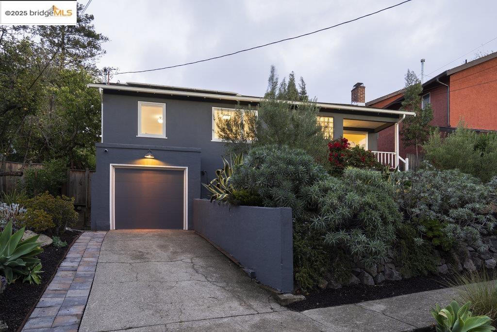 2400 Mira Vista Drive