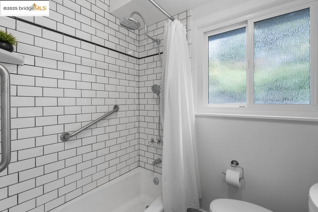 2400 Mira Vista Drive