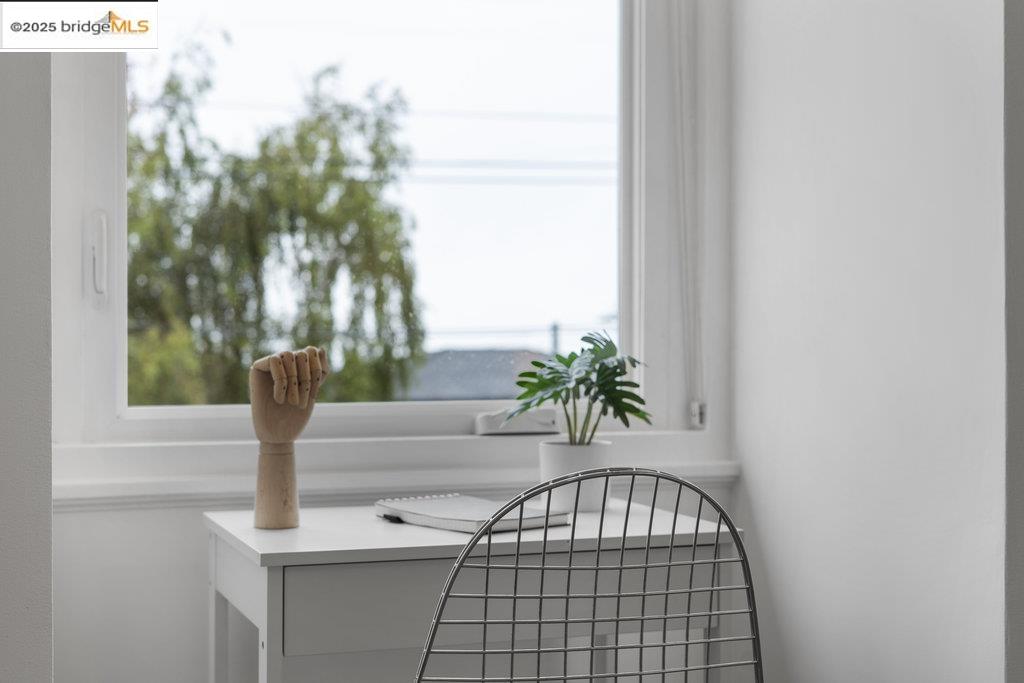 2400 Mira Vista Drive