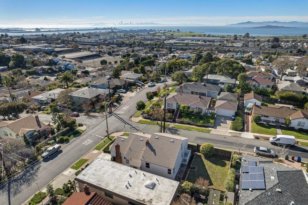 5901 Burlingame Avenue