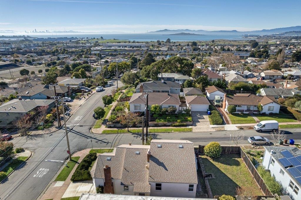 5901 Burlingame Avenue