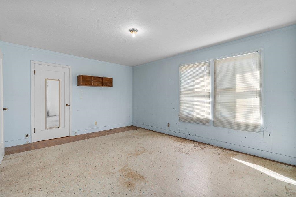 5901 Burlingame Avenue