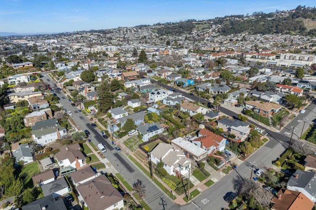 5901 Burlingame Avenue