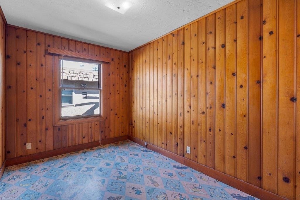 5901 Burlingame Avenue