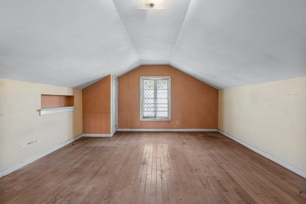 5901 Burlingame Avenue