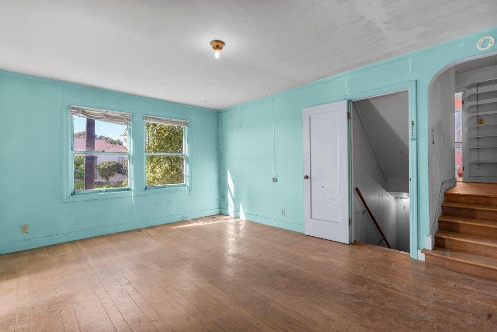 5901 Burlingame Avenue